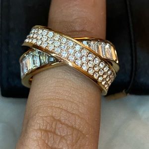 Micheal Kors Crossover band ring